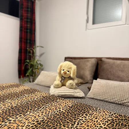 Atina Premium דירה פטרוברדין